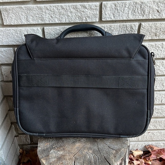 Samsonite Padded Messenger Bag/Laptop Bag - Picture 2 of 7